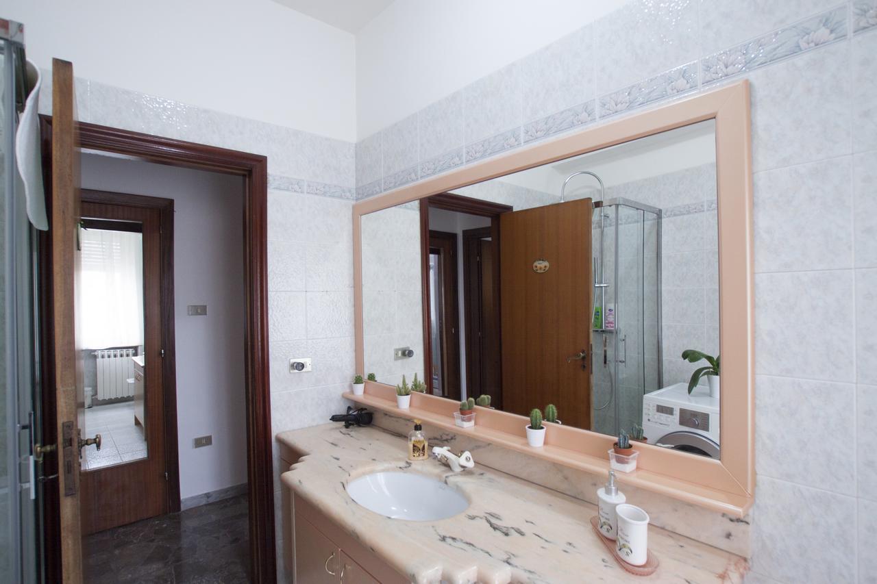Laura Bed & Breakfast Pescara Bagian luar foto